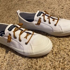 Women’s Sperry shoes. Size 9.5. Brand new, never worn.